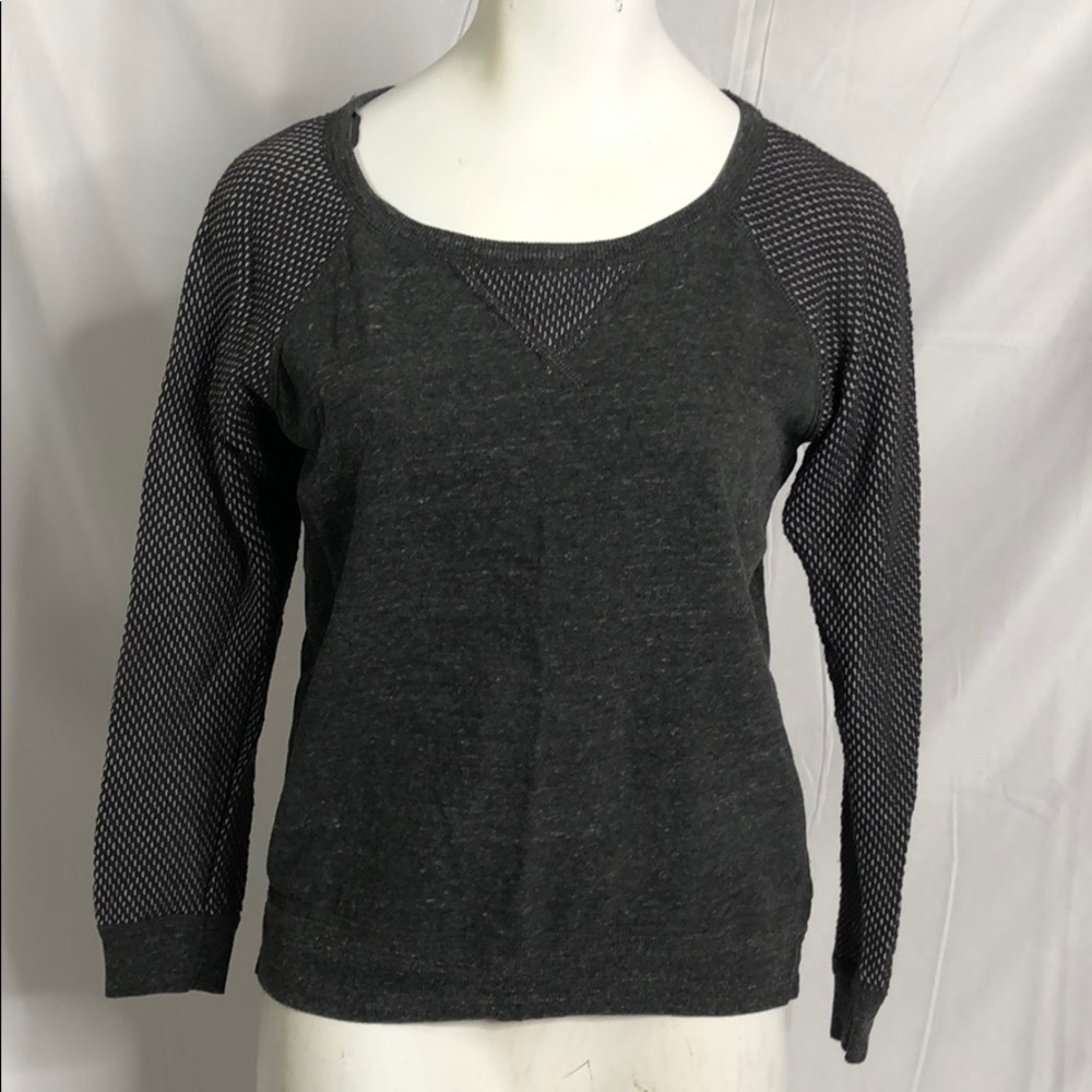 American Eagle Outfitters long sleeve sweater top